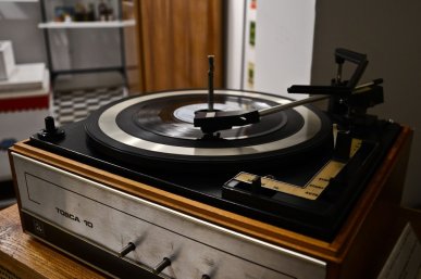 1970 gramofon tosca